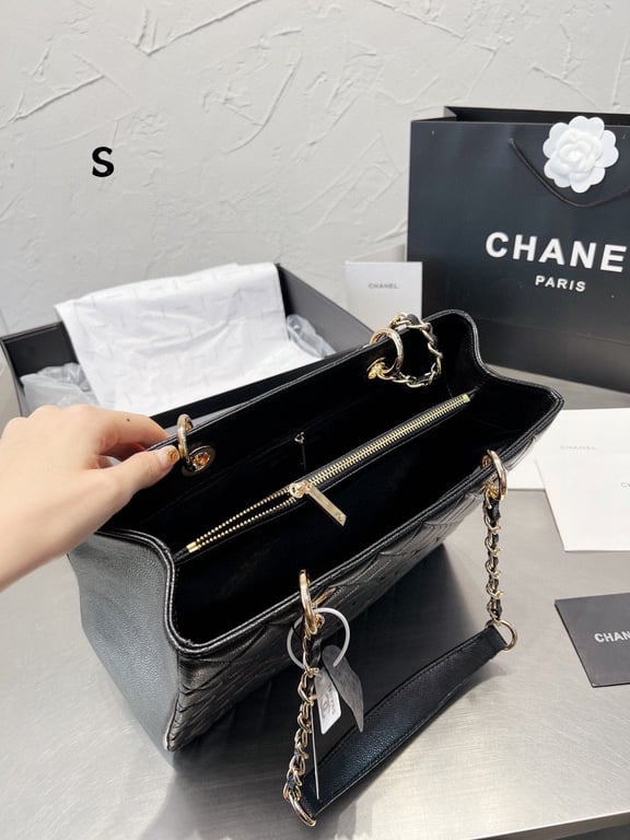 Anum Bags CHL 34CM BLACK CAVIAR GRAND SHOPPING TOTE BAG