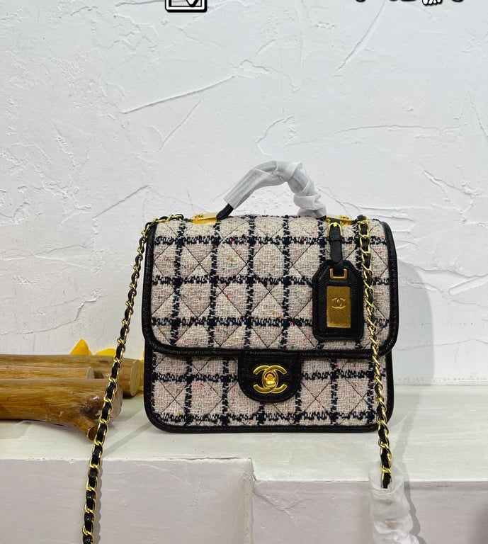 Anum Bags CHL 21CM 22K FLAP BAG WITH TOP HANDLE
