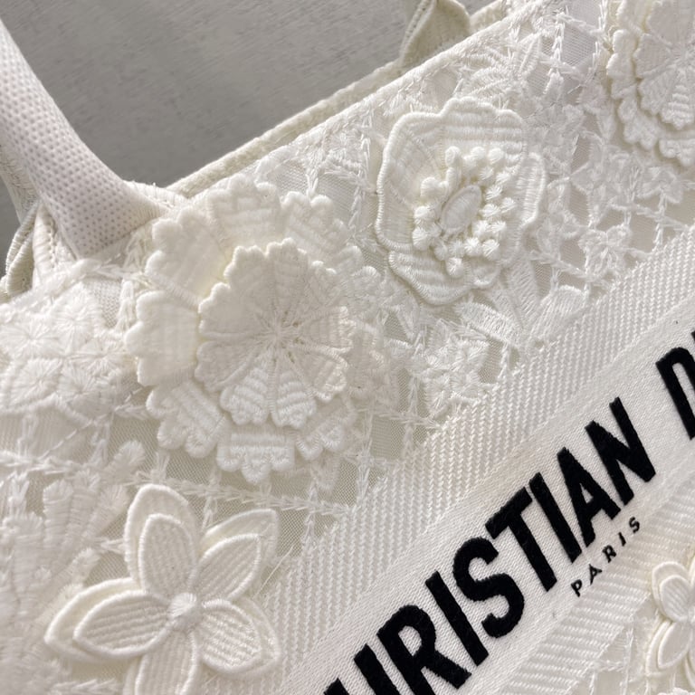 Anum Bags DIR 36CM WHITE D-LACE EMBROIDERY WITH 3D MACRAME EFFECT TOTE BAG