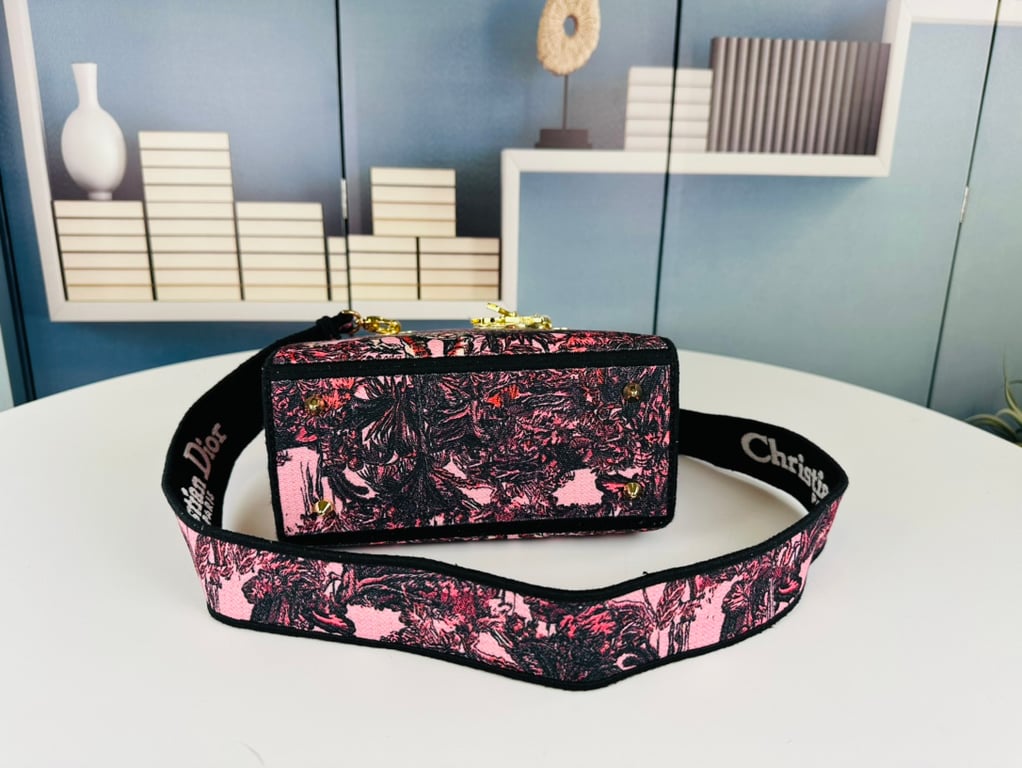 Ezyycart Bags DIR MEDIUM LADY D LITE BAG PINK MULTICOLOR TOILE DE JOUY VOYAGE EMBROIDERY 24CM M0565OEUPM45E
