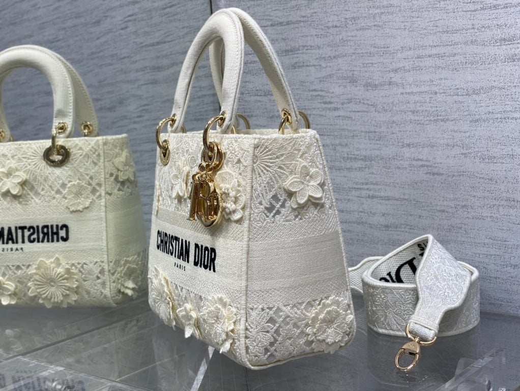 Anum Bags DIR MEDIUM LADY D-LITE BAG WHITE D-LACE EMBROIDERY WITH 3D MACRAME EFFECT 24CM