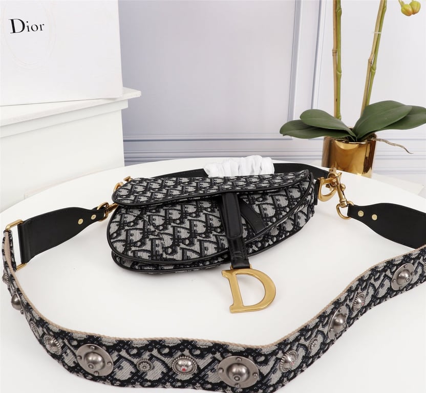 Anum Bags DIR SADDLE BAGGRAY OBLIQUE EMBROIDERY BLACK