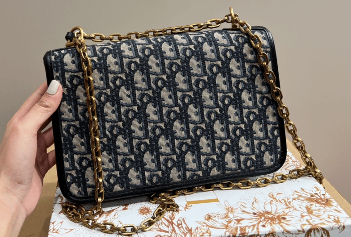 Anum Bags DIR OBLIQUE ADDICT FLAP BAG BLACK 24CM
