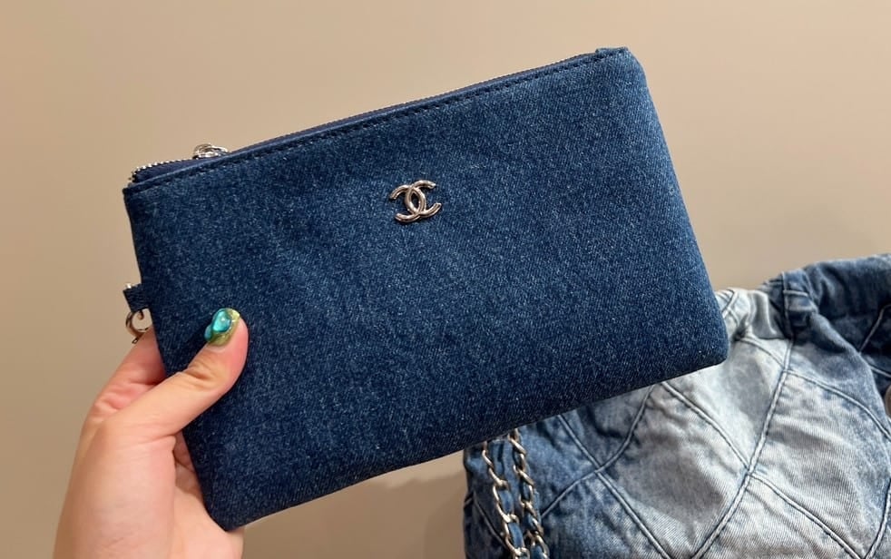 Anum Bags CHL 22 41CM HANDBAG WASHED DENIM