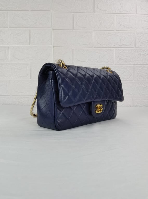 Anum Bags CHL CLASSIC MEDIUM LAMBSKIN FLAP NAVY AND GOLD 25CM