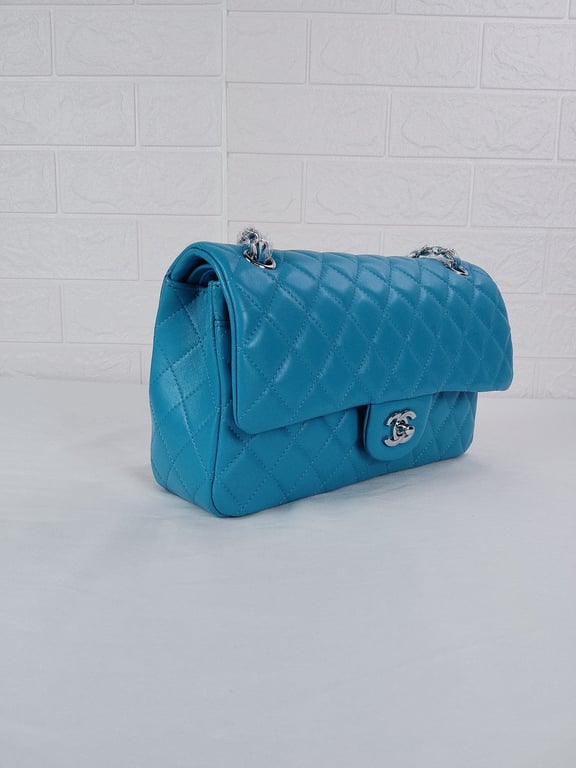 Anum Bags CHL CLASSIC MEDIUM LAMBSKIN FLAP BAG BLUE SILVER 25CM