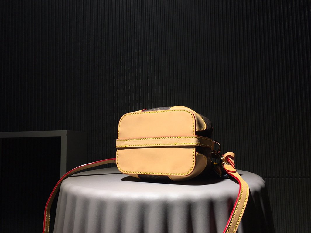 Anum Bags Elite Carryalls