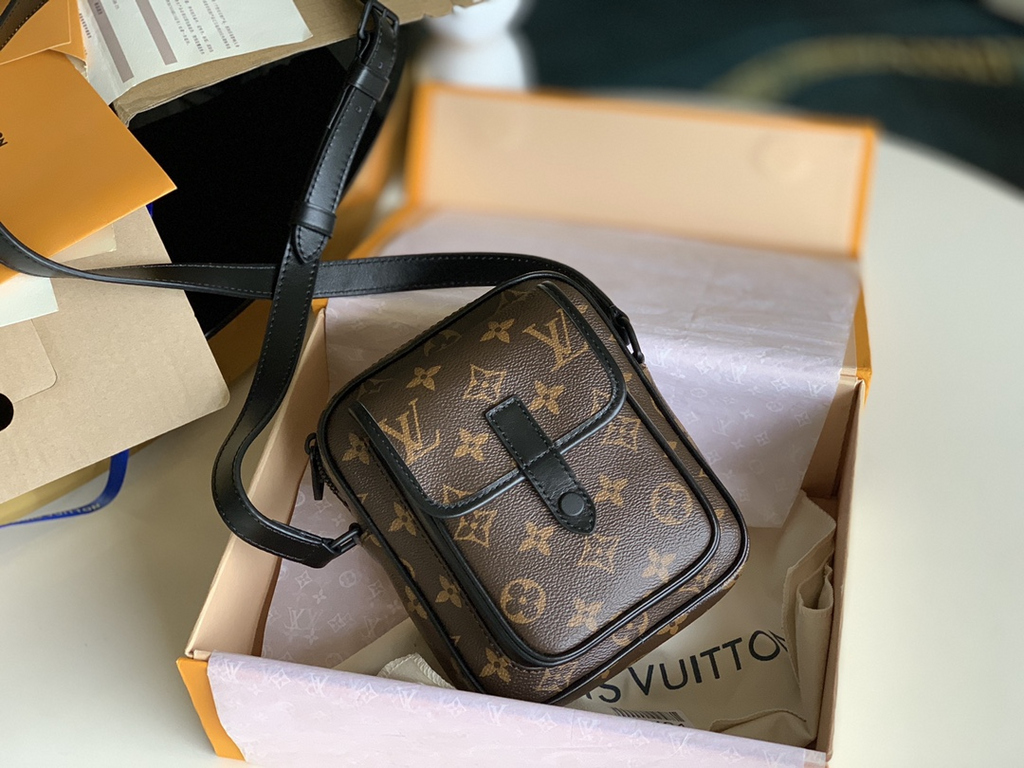 Anum Bags Elite Carryalls