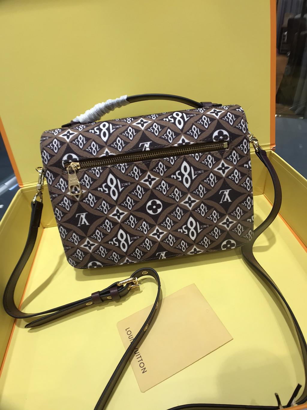 Anum Bags Elite Carryalls
