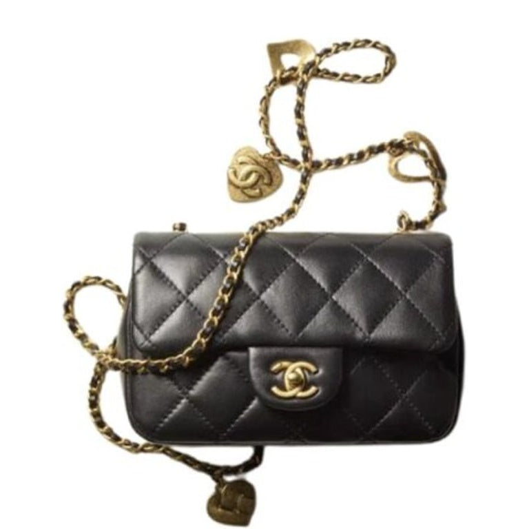 Anum Bags CHL FLAP BAG WITH HEART CC CHARM BLACK 20CM