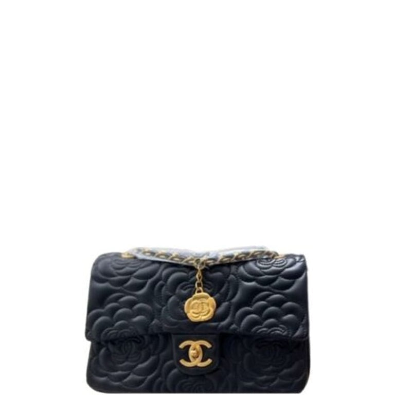 Anum Bags CHL FLAP BAG WITH CAMELLIA FLOWER CHAIN BLACK 26CM