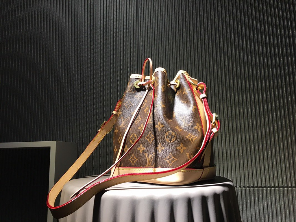 Anum Bags Elite Carryalls
