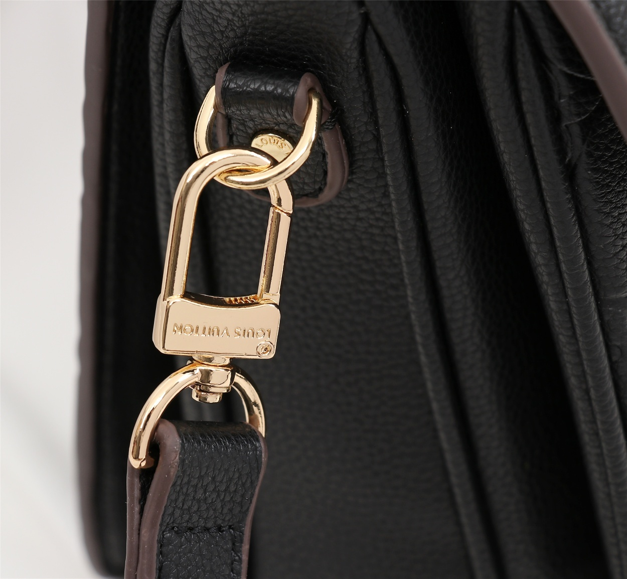 Anum Bags Elite Carryalls